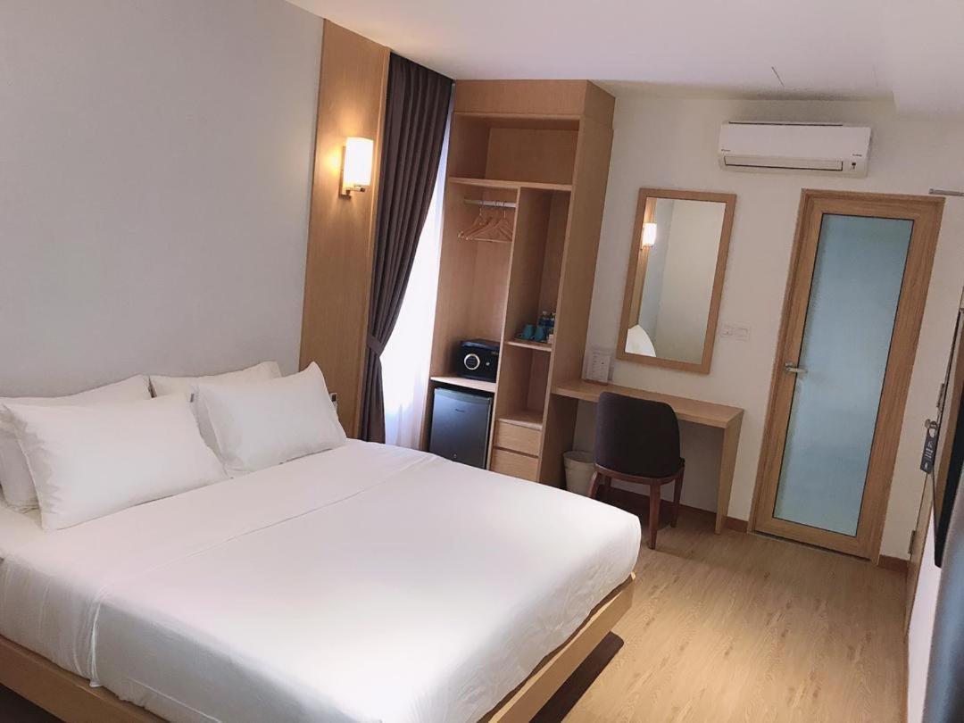 Miyabi Hotel Permas Johor Bahru Exterior photo